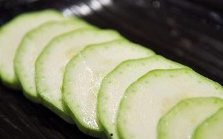 昆明高速吃瓜,一场意外的美食之旅