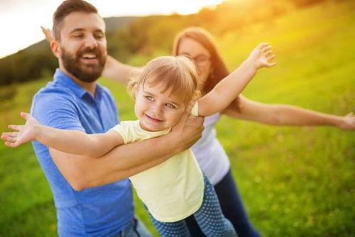 孩子吃瓜怎么拍照,孩子吃瓜的可爱瞬间摄影攻略